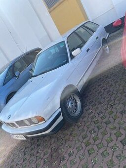 BMW E34 525TDS touring