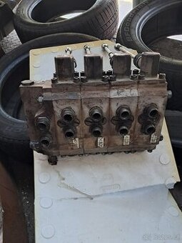 Rozvaděč hydraulicky - 1
