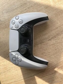 PlayStation 5 DualSense