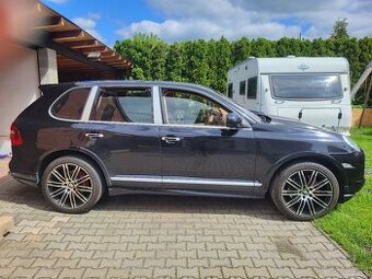 Porsche Cayenne GTS 298 KW NOVÁ CENA .