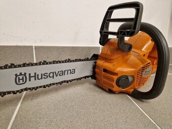 Motorová AKU pila 535i XP Husqvarna 14" s baterií