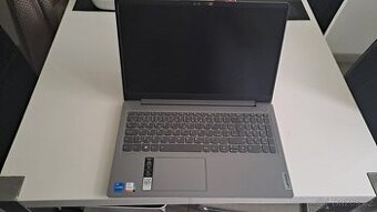 Notebook Lenovo IdeaPad 3 15" ITL6 v záruce Perfektní stav
