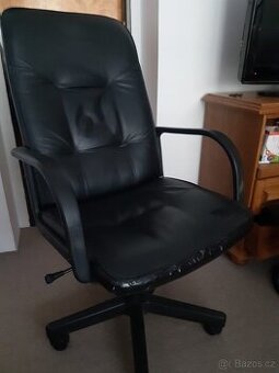Kancelářské křeslo