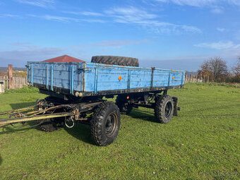 Sklápěcí vlek 8t s SPZ