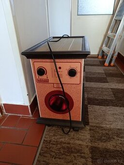 el.radiátor s infračerveným světlem