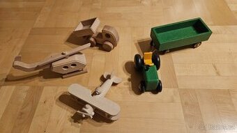 Dřevěná autíčka