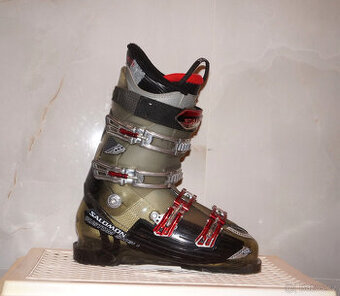 Málo jeté lyžáky 43,5 Salomon Flex 90 vel 28,5 (9,5UK; 43,5)