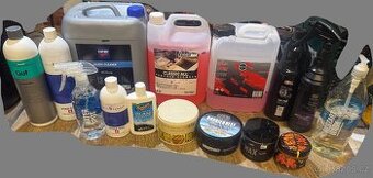 Velké množství detailingové chemie na mytí aut