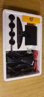 Zvukový parkovací asistent s LCD displejem