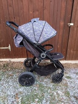 Sportovní kočárek Petite&Mars