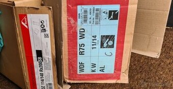 NOVÉ střešní okno ROTO - 114x140 - včetně oplechování