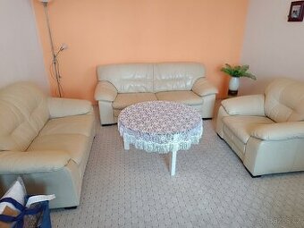 Velká kožená sedací souprava, barva sloni kost