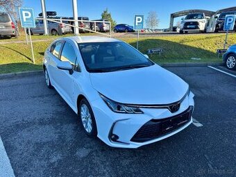 Originální gumová vana do kufru Toyota Corolla sedan E210