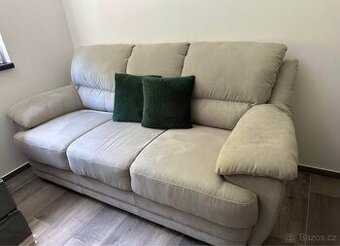 Trojmístná sedací souprava