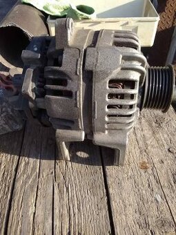 Alternátor Renault 1,2 16V,typy viz štítek s údaji