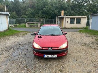 Peugeot 206 1.4 55 kW, červená metalíza, r.v. 2005