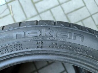 Nokian 225/45 R17,letní, 2 x - 3,4 mm