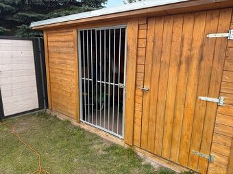 Dveře s mříží pro kotec