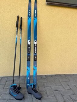 Dětský běžkařský set INOVIK 135 cm + hole 110 cm + boty 32