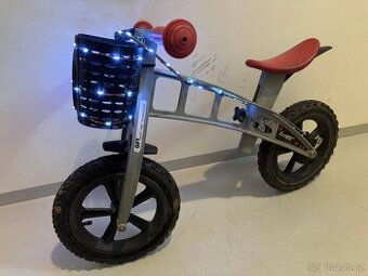 First bike s košíkem