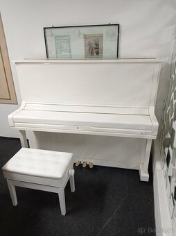 Pianino vyšší třídy model 131