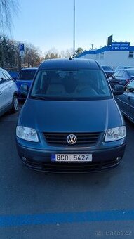 vw caddy 7 míst