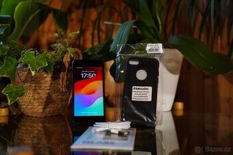 iPhone SE (2020) 64GB černý