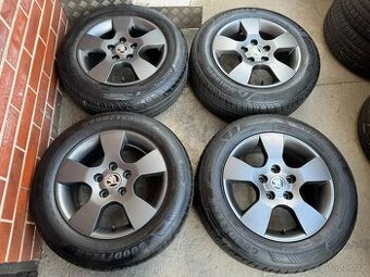 Alu 15" 5x112 Škoda HELIOS Atracit pneu 80% TOP, O2