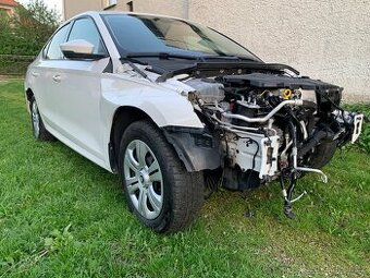 Predám havarovanú Škoda octavia 4 2.0tdi 85 kW 2023.