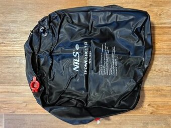 NILS Camp kempingová solární sprcha 40L.