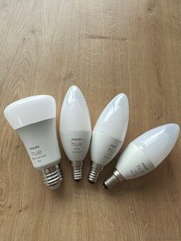 Chytré žárovky Philips Hue White and Color - jako nové