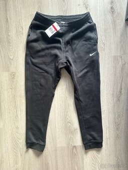 Nike pánské tepláky nové velikost L