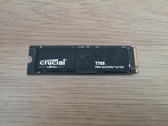 2 TB SSD M.2 Crucial T705