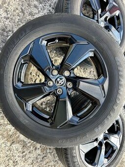 TOYOTA RAV4 , 225/60/18 letní sada