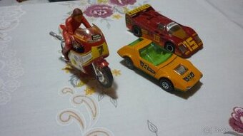 MATCHBOX SUPER KINGS NISSAN SPECIAS A MOTO