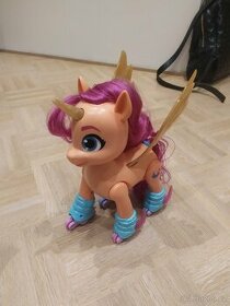 HASBRO My Little Pony Sunny na bruslích zpívá a bruslí