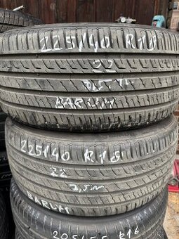 Letní pneu 2x225/40 R18 Barum