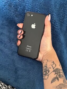 iPhone 8 Black 64GB