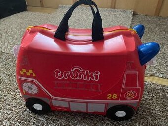 TRUNKI kufr na kolečkách.