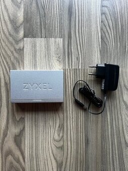 Zyxel GS-105B - 1