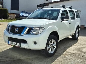 Prodám nissan pathfinder 2.5d 140kw r. v. 2010