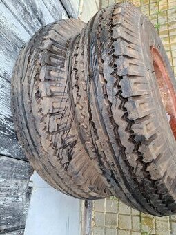 Pneu 8,25-15 k vleku 5tun s diskem - 1