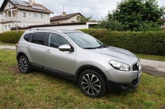 Nissan Qashqai 1,6 benzín +2