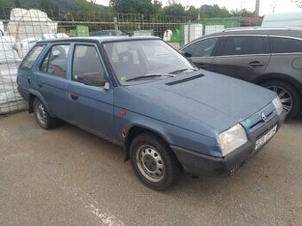 Škoda Forman Lxi - STK do 03/26, nové pneu, veterán, stav 1
