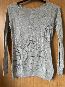Šedý svetr Desigual velikost s