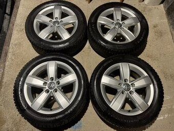 Alu 16" 5x112, orig. VW Corvara + zimní 92% Pěkné G7
