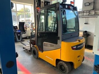 Jungheinrich EFG 425 AKU vysokozdvižný vozík Topení r.v 2020