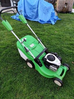 Benzínová sekačka s pojezdem