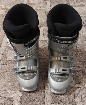 Lyžařské boty nordica 25.5