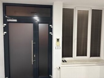 PRONÁJEM OBCHODNÍCH PROSTOR / KANCELÁŘE